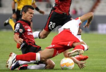 Un cauto Santa Fe espera a Atlas de México en el estadio Jalisco. Primer partido del Grupo 1 en Copa Libertadores. Segundo tiempo a favor del equipo colombiano.