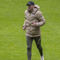 Simeone se inclina por jugar en Bucarest ante el Chelsea