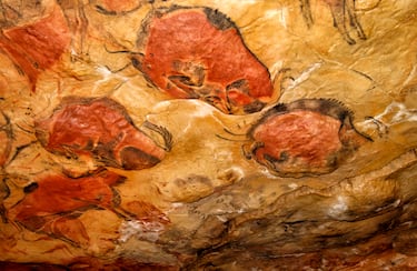 La Cueva de Altamira es conocida como 'la Capilla Sixtina del arte paleolítico' y su descubrimiento en el s.XIX cambió el concepto que se tenía del hombre paleolítico. Altamira y otras cuevas del norte de España representan el apogeo del arte rupestre de esta época.