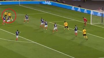 El genial lujo de Hazard antes de su gol: ¡hasta engañó a su compañero!