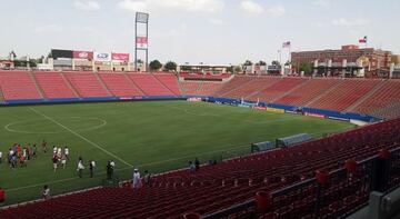 FC Dallas juega en el Toyota Stadium, estadio donde caben 20 mil 500 asistentes. 