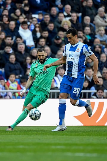 Bernardo Espinosa suma cinco partidos por la Europa League. En esta temporada debutó en esta competición. 