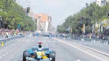 <b>EN LA CALLE. </b>Como ya ha hecho en otras ciudades como Madrid, Alonso podría rodar en Oviedo.