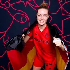 Alara Şehitler se quita su apellido a causa de grupos neonazis