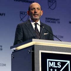 MLS allows players to peacefully protest during national anthem