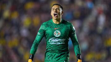Luis Malagon of America during the 7th round match between America vs Guadalajara as part of the Liga BBVA MX, Torneo Apertura 2024 at Ciudad de los Deportes Stadium on September 14, 2024 in Mexico City, Mexico.