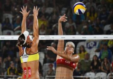 La victoria de Liliana y Elsa a las checas en voley playa