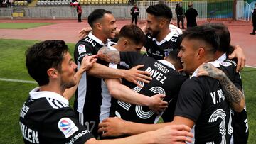 Futbol, Coquimbo Unido vs Colo Colo.
Fecha 28, campeonato Nacional 2022.
Los jugadores de Colo Colo celebran su gol contra Coquimbo Unido durante el partido de primera division disputado en el estadio Francisco Sanchez Rumoroso de Coquimbo, Chile.
23/10/2022
Andres Pina/Photosport
Football, Coquimbo Unido vs Colo Colo.
28th turn, 2022 National Championship.
Colo Colo's players celebrate their goal against Coquimbo Unido during the first division match held at the Francisco Sanchez Rumoroso stadium in Coquimbo, Chile.
23/10/2022
Andres Pina/Photosport