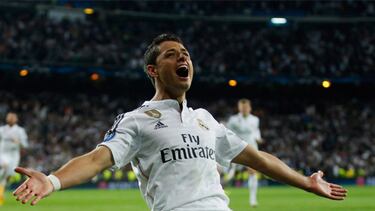 El mexicano que acumula más ediciones de Champions League con siete, todas ellas de forma consecutiva en la presente década, de 2010 a 2017. Con el Manchester United disputó cuatro temporadas del torneo continental, en la primera de ellas erigiéndose como subcampeón. Con Real Madrid figuró en la temporada 2014-15, en la que anotó el gol de la victoria ante el Atlético de Madrid en la fase de cuartos de final. Con el Bayer Leverkusen jugó dos ediciones más, en una de ellas accediendo a la etapa de octavos de final. Suma 14 goles en su haber, el segundo mexicano con más anotaciones.