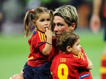 La familia Torres celebrando la Eurocopa de 2012.