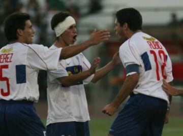 Autor del único gol en la final de ida ante Universidad de Chile, el 'Pájaro' dejó la UC en 2006 para jugar en México. Pasos por Colo Colo, Basilea de Suiza y La Serena integran el currículum del delantero, que actualmente está sin club.