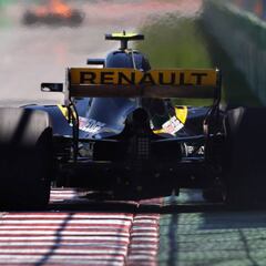 Renault acelera y McLaren se para en el Mundial de F1