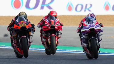 Jorge Martín se anticipa a Brad Binder y Francesco Bagnaia en el GP de Tailandia.