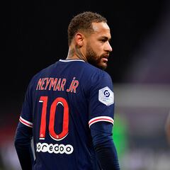 PSG and France doctors explain why Brazil star Neymar has suffered so many injuries in recent years