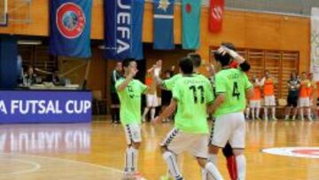 El Inter celebra un gol en su encuentro ante el Kobarid.