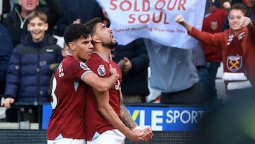 Lucas Paquetá, jugador del West Ham, celebra su gol anotado ante el Newcastle.