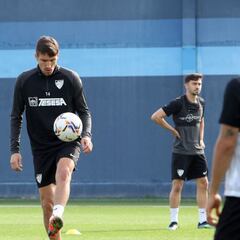 Scepovic, el delantero más esperado