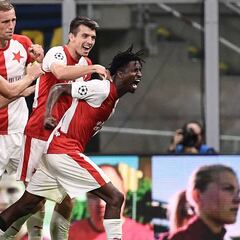 Sorpresa en el primer partido: el Slavia empata en San Siro