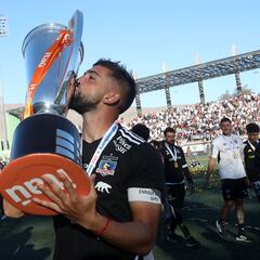 Amor olvida a Colo Colo y mira a Sudamérica: fichaje inminente