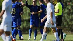 Celebración de uno de los goles con Callejón