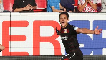 Leverkusen&#039;s Mexican forward Javier HernxE1ndez BalcxE1zar (Chicharito) celebrates after scoring the 3-2 during the German first division Bundesliga football match FSV Mainz 05 vs Bayer Leverkusen in Mainz, western Germany, on September 24, 2016.
 His nickname &#039;Chicharito&#039; means &#039;little pea&#039;, but ex-Manchester United striker Javier Hernandez is proving to be a big deal for Bayer Leverkusen ahead of the Champions League match at Monaco on September 27, 2016. The 28-year-old netted a hat-trick -- his second in Germany&#039;s top flight -- in helping Leverkusen come from 2-1 down to claim a 3-2 win at Mainz on Saturday, September 24, 2016. / AFP PHOTO / dpa / Frank Rumpenhorst /  - Germany OUT / RESTRICTIONS: DURING MATCH TIME: DFL RULES TO LIMIT THE ONLINE USAGE TO 15 PICTURES PER MATCH AND FORBID IMAGE SEQUENCES TO SIMULATE VIDEO. == RESTRICTED TO EDITORIAL USE == FOR FURTHER QUERIES PLEASE CONTACT DFL DIRECTLY AT + 49 69 650050
 TO GO WITH AFP STORY by RYLAND JAMES / 