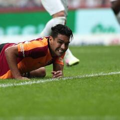 Falcao sufre lesión muscular de primer grado en pierna derecha