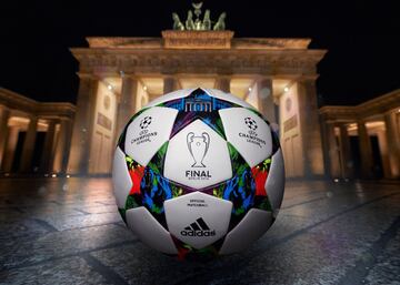 The evolution of the Champions League ball