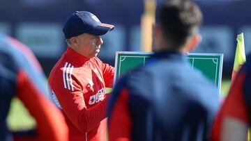 A un directivo de Perú le preguntan por Álvarez y sorprende con esto: “No puedo...”