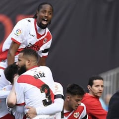 El Rayo avanza hacia el sueño de Primera y despierta al Zaragoza