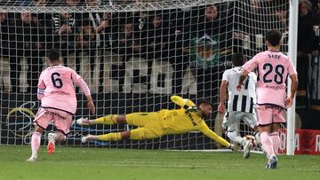 Castellón y Oviedo en un partido de Copa.