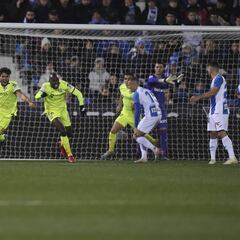 Nyom, protagonista del derbi... con camisetas distintas