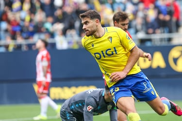 El Almería va para Arribas