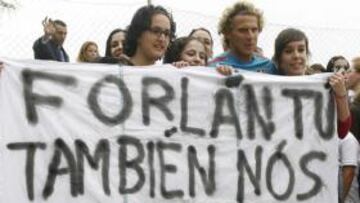 La pancarta, ayer en el Cerro.