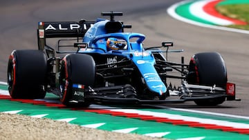 Fernando Alonso (Alpine A521). &Iacute;mola, Italia. F1 2021. 