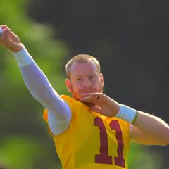 Carson Wentz es la nueva esperanza de los ahora Commanders