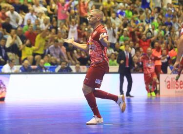 Miguelín tumba al Movistar y ElPozo levanta la Supercopa