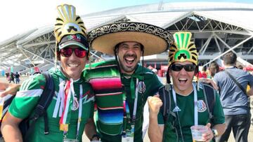 Mexicanos sufren, pero llegan para apoyar al Tricolor