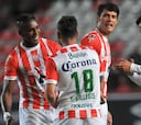 'El Conejo' abrió el camino para el Necaxa; Pachuca aún vive