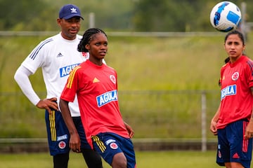 La Selección Colombia Femenina sigue preparando el partido ante Ecuador por Copa América. Las dirigidas por Nelson Abadía volvieron a los trabajos de campo.