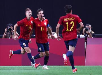 Australia 0-1 España | Asensio puso un centro desde la derecha y el capitán, entre una maraña de australianos, remató para poner el balón en el segundo palo.