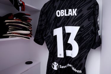 Camiseta del guardameta del Atlético de Madrid, Jan Oblak.