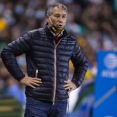 La final es un premio muy grande: Ariel Holan