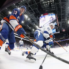 Tampa Bay Lightning enter playoffs seeking rare Stanley Cup three in a row