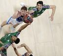 El Unicaja se pasea ante el Obradoiro y se acerca a la Copa