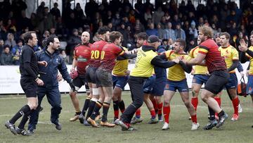 18/03/18 PARTIDO CLASIFICATORIO MUNDIAL RUGBY 
 BELGICA - ESPA&Ntilde;A tangana PELEA FINAL DEL PARTIDO ARBITRO RUMANO VLAD IORDACHESCU