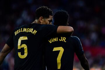 Bellingham y Vinicius, juntos en el partido de Sevilla.