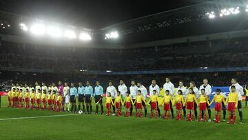 La imagen desangelada, ayer, del Estadio de Yokohama preocupa a la FIFA.