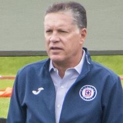 Oscar Pérez podría incorporarse más adelante a Cruz Azul