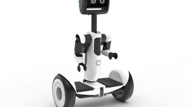 Segway presenta su propio robot personal en el CES