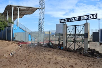 Acceso al estadio Vicente Moreno de Massanassa.